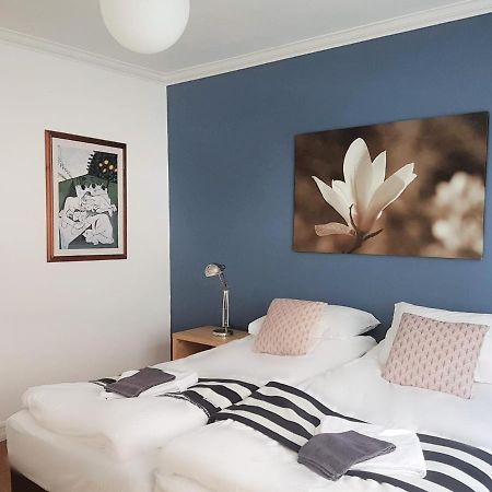 Refurinn Reykjavik Guesthouse ภายนอก รูปภาพ