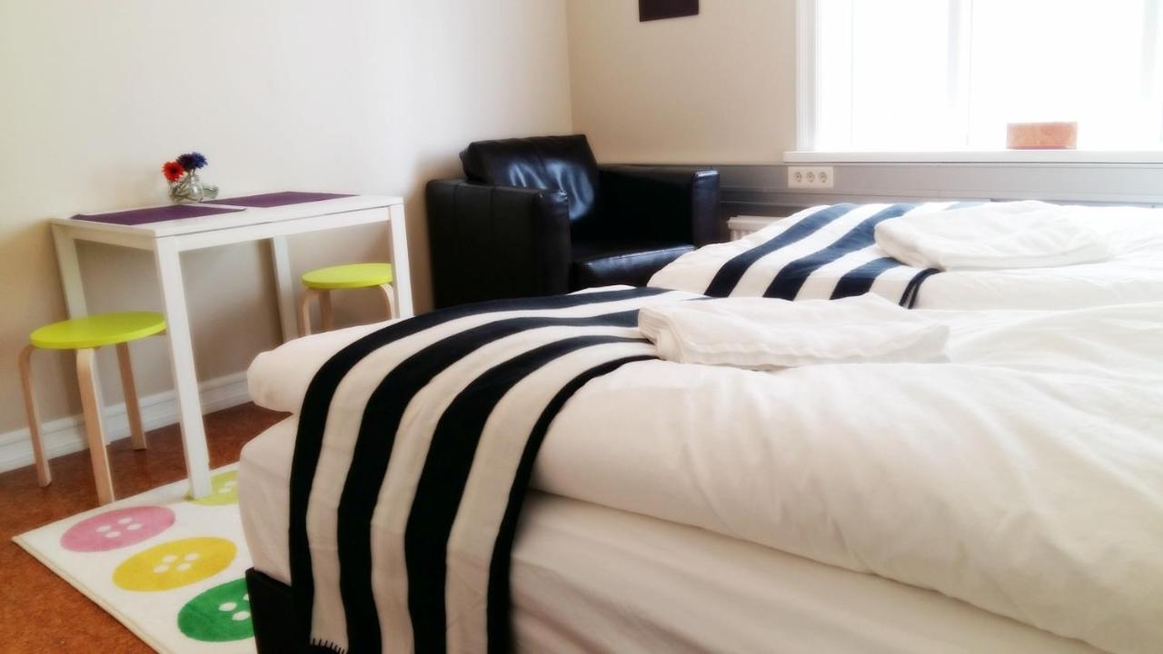 Refurinn Reykjavik Guesthouse ภายนอก รูปภาพ