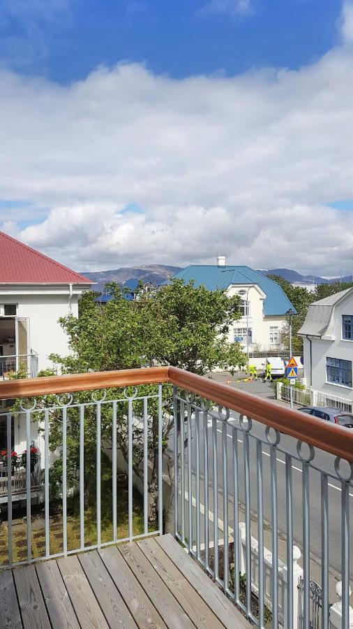 Refurinn Reykjavik Guesthouse ภายนอก รูปภาพ