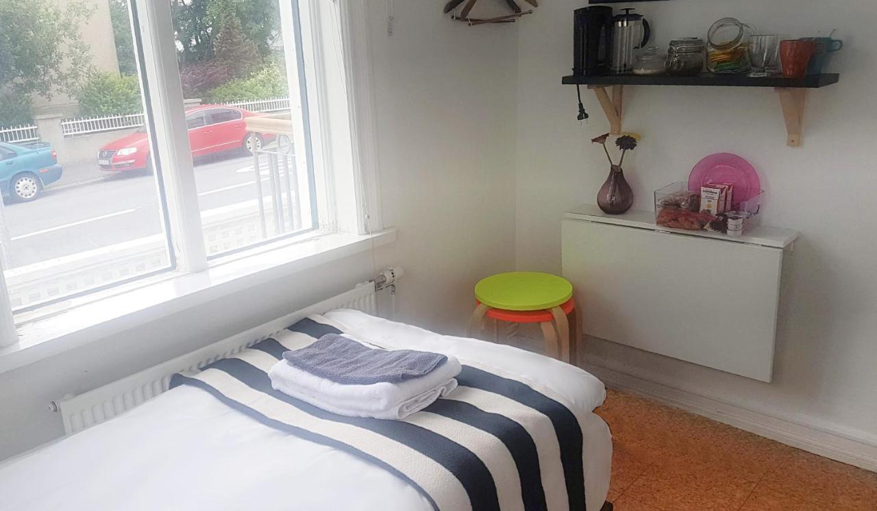 Refurinn Reykjavik Guesthouse ภายนอก รูปภาพ